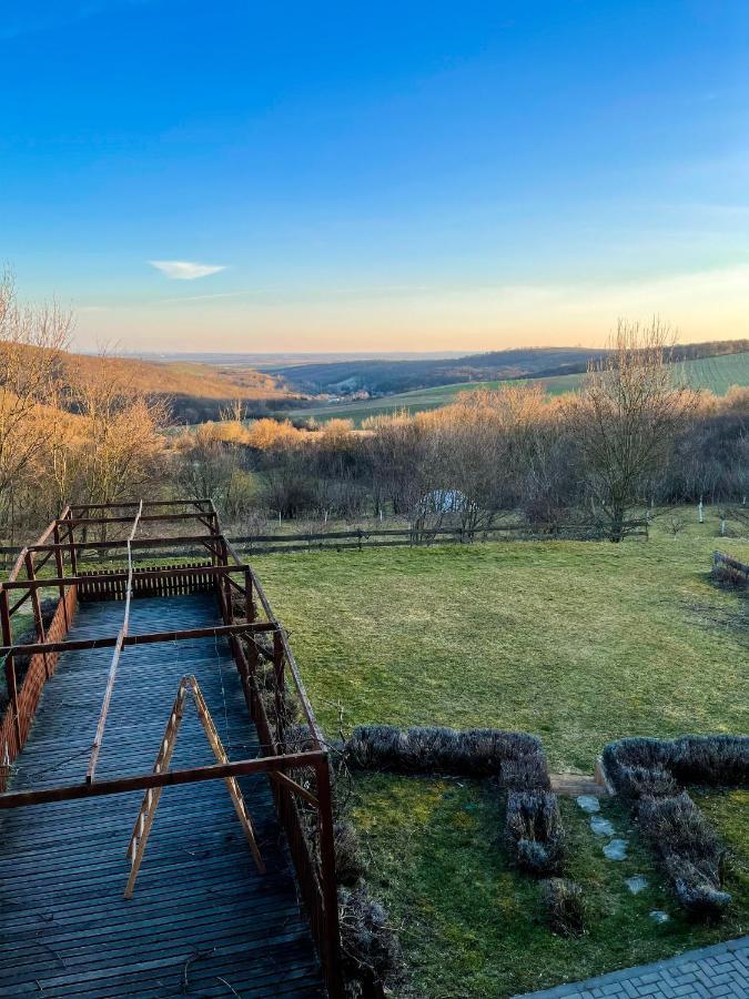 Farma Ovci Terasy Villa Němčičky Екстериор снимка