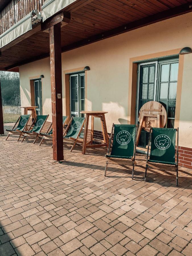 Farma Ovci Terasy Villa Němčičky Екстериор снимка