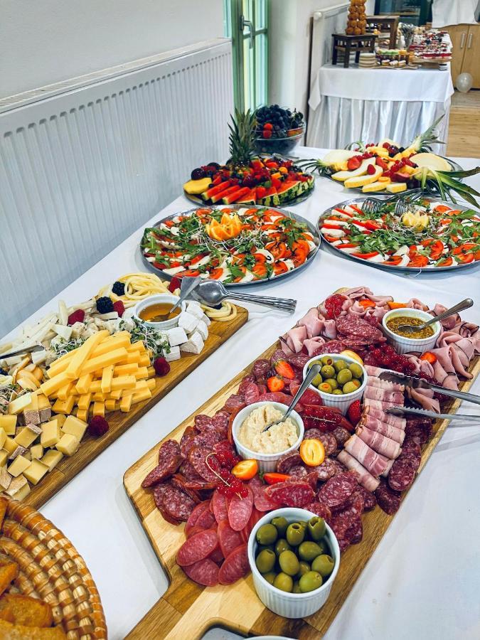Farma Ovci Terasy Villa Němčičky Екстериор снимка